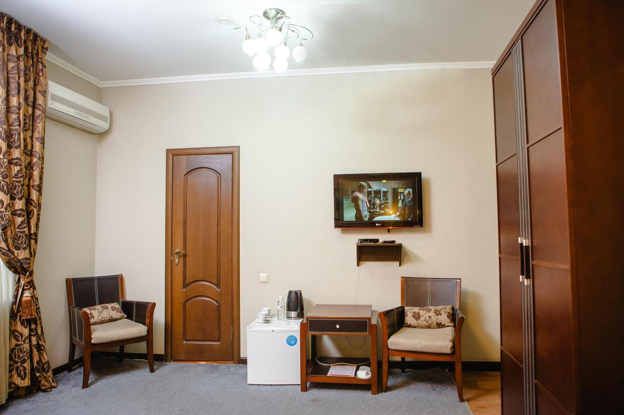 Totem Hotel Шимкент Екстериор снимка